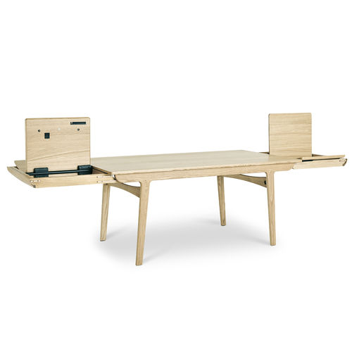 Tavolo da pranzo design scandinavo - FIFTY - PBJ Mobler ApS - in rovere / con supporto in legno massiccio / rettangolare