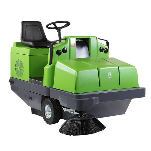 Spazzatrice uomo a bordo - 165 - IPC