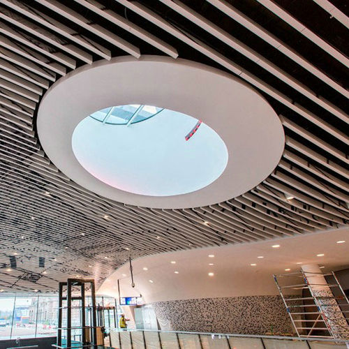 Baffle acustico in alluminio - Integra - Interior Systems - in acciaio galvanizzato / in fibra di poliestere / sospeso