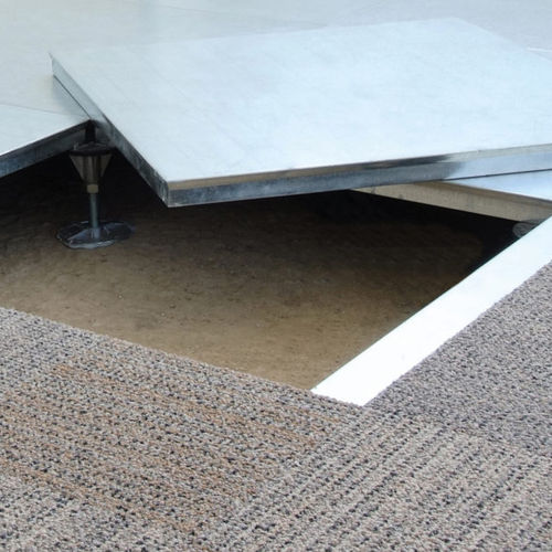 Pannello per pavimento sopraelevato in legno - CHIPBOARD CORE - Integra - Interior Systems - in HPL / in acciaio galvanizzato / in alluminio
