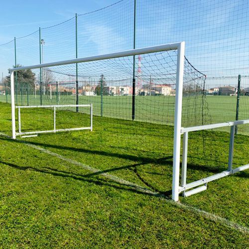 Porta da calcio in HDPE - S12774 - SODEX SPORT - in polietilene / nera / triangolare