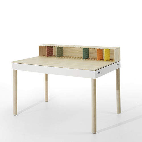 Scrivania da terra - TRAY  - AVP - contemporanea / in legno / dritta