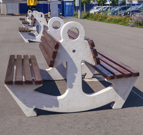 Panca per spazi pubblici design originale - ANCHOR - Encho Enchev - ETE - in legno / in calcestruzzo ad alte prestazioni / in calcestruzzo fibrorinfrozato
