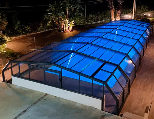 Copertura per piscina bassa - Itálica - COVERTTO - telescopica / in policarbonato / a motore