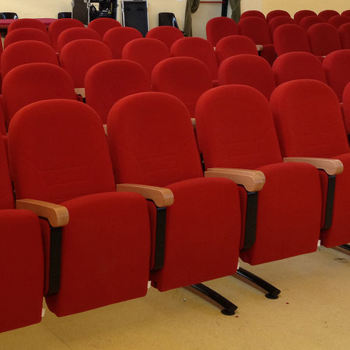 Poltrona per auditorium contemporanea - BOHÈME - Cinearredo Italia - in tessuto / in legno compensato / pieghevole