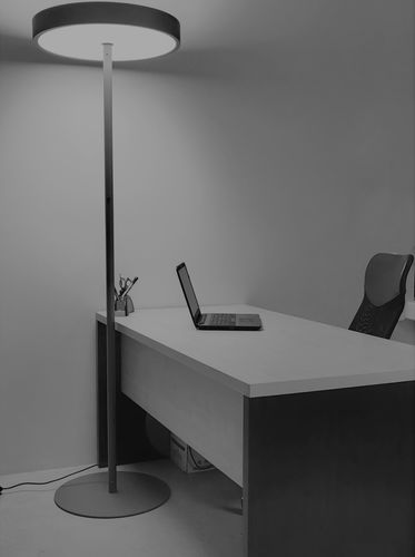 Lampada da terra - KREIS - LIRALIGHTING - in alluminio / contemporanea / con cavo