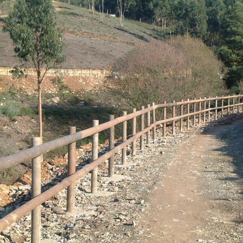 Recinzione a sbarre - Trofa - Extruplas - residenziale / per strade / in plastica riciclata