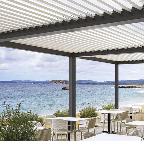 Pergola autoportante - MORAIRA - Codeval - addossata / in alluminio / a lamelle orientabili