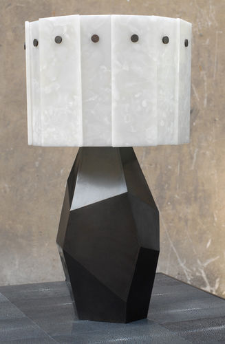 Lampada da tavolo - MELANCHOLIA - Atelier Stefan Leo - in bronzo / in onice / contemporanea