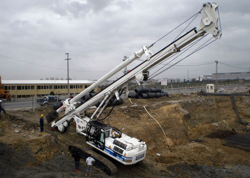 Perforatrice con motore diesel - SR-60 - SOILMEC S.P.A. - rotativa / fondo foro / per cantiere di costruzione