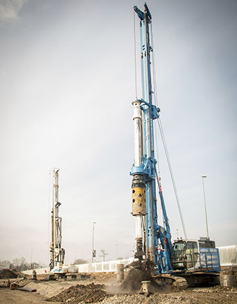 Perforatrice con motore diesel - SR-65 - SOILMEC S.P.A. - rotativa / fondo foro / per cantiere di costruzione