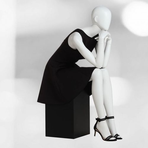 Manichino donna - 111 MADEMOISELLE - WINDOW FRANCE - astratto / seduto / di gamma superiore