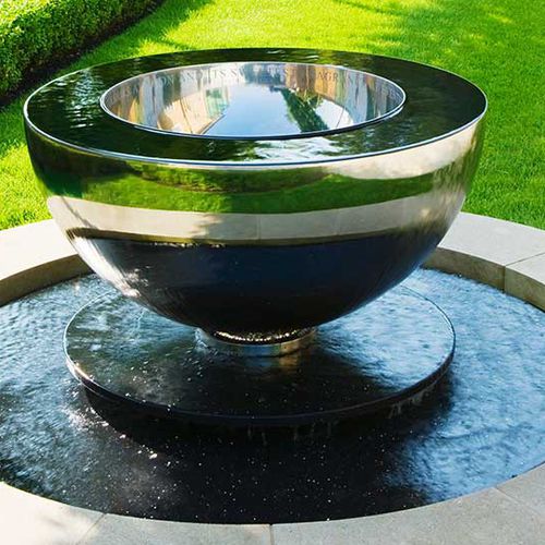 Fontana da giardino - CHALICE - DAVID HARBER - in acciaio inossidabile lucido / contemporanea