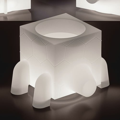 Vaso da giardino luminoso - FERA RUGA LUMINOUS TRAY - Lyxo Design - in polietilene / ad isola / geometrico