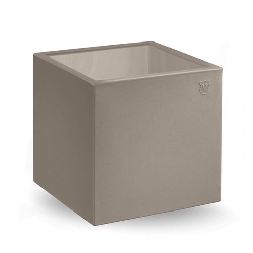 Tavolo d'appoggio moderno - BLOK - Lyxo Design - in polietilene / con base in polietilene / rettangolare