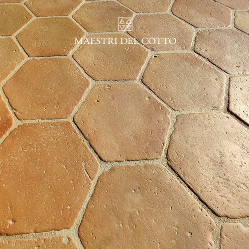 Piastrella esagonale in terracotta - COTTO CHIARO UMBRO VISSUTO - MAESTRI DEL COTTO - finitura naturale / da interno / da pavimento