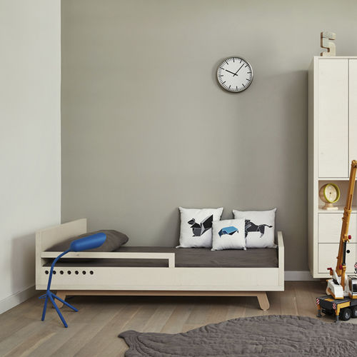 Letto singolo - PEEKABOO - KUTIKAI - contemporaneo / con testiera / per bambini