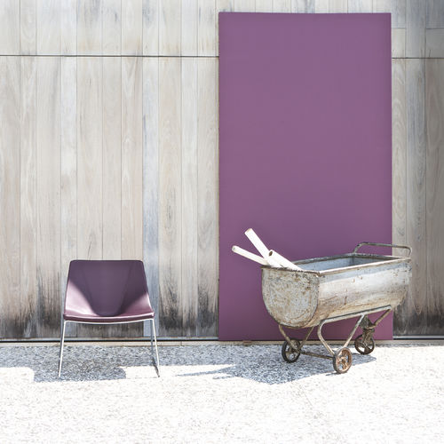 Poltrona contemporanea - ELLIPSE  - Milani - in tessuto / bianca / viola
