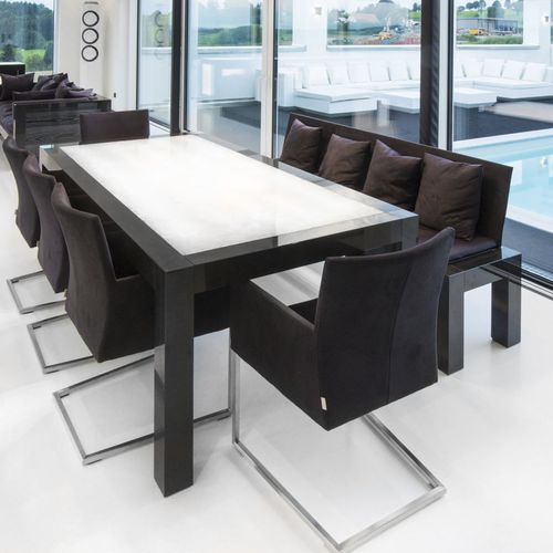 Tavolo da pranzo contemporaneo - Luis Design - in granito / con supporto in granito / rettangolare