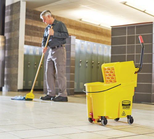 Carrello di pulizia - WAVEBRAKE® : SIDE-PRESS BUCKETS AND WRINGERS - Rubbermaid Commercial Products - contract / in plastica