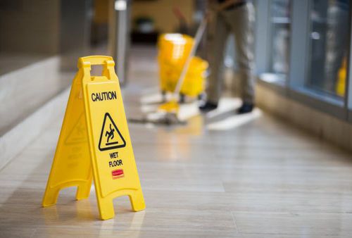 Segnaletica di sicurezza - "CAUTION WET FLOOR" SIGN - Rubbermaid Commercial Products