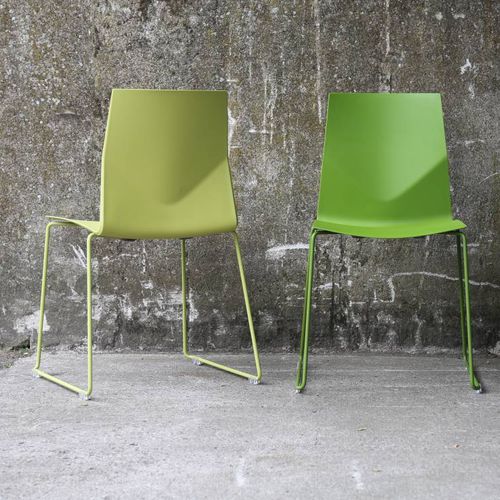 Sedia per auditorium in tessuto - FOUR®CAST2 LINE - Ocee Design - imbottita / ergonomica / impilabile