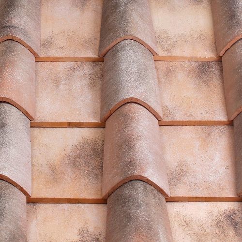 Tegola embrice - UNIKA® FALDA CHIARO ANTICATO - Fornace laterizi Vardanega Isidoro srl - di bordo / in terracotta / grande