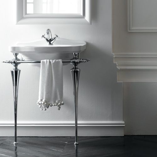 Lavabo consolle - VOLDA - Albion Bath Co - in porcellana / con piano integrato / con portasalviette integrato