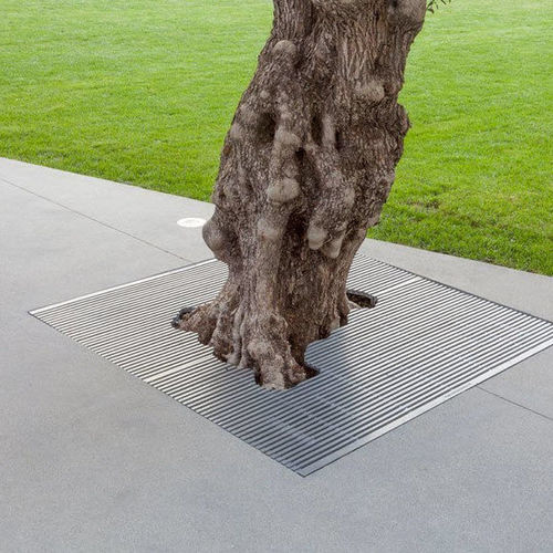 Griglia per alberi quadrata - BRODWAY - CANTERBURY DESIGNS - rotonda / in ghisa / in ghisa di alluminio