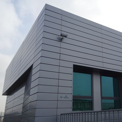 Rivestimento di facciata a doghe - Cantori srl - in metallo / verticale / orizzontale