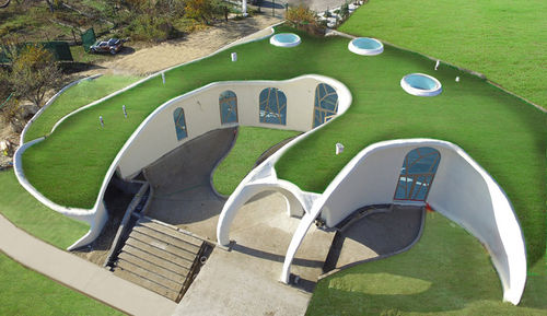 Casa ecologica - HOLSTROY - a risparmio energetico / ipogea / a due piani