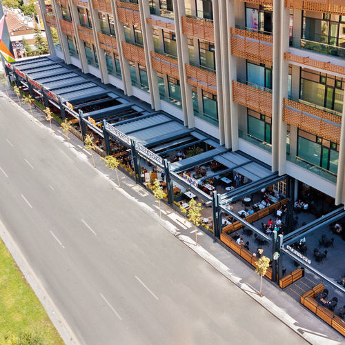 Pergola autoportante - RUBY - BYART GROUP - addossata / in alluminio / con copertura scorrevole