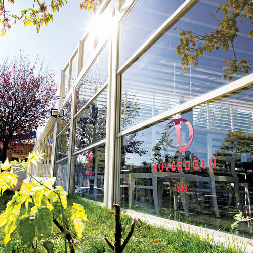 Pannello paravento in vetro - TRIPLE MOTION  - BYART GROUP - contract