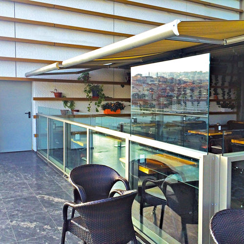 Pannello paravento in vetro - SINGLE MOTION  - BYART GROUP - contract
