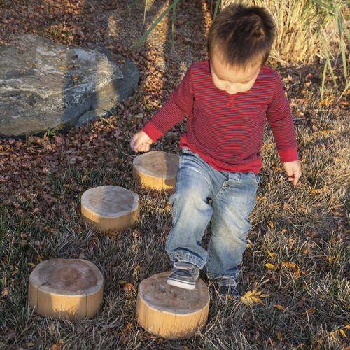 Percorso a ostacoli per parco giochi - WOOD STEPPING SLICE - Nature of Early Play