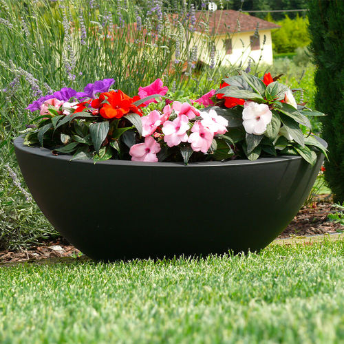 Vaso da giardino in polietilene rotostampato - Cefeo - PASQUINI & BINI - rotondo / per uso residenziale / marrone