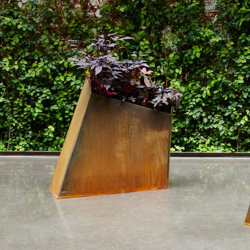 Fioriera in alluminio - ELEMENT E19 - PLANTERWORX - in corten / contemporanea / per spazi pubblici