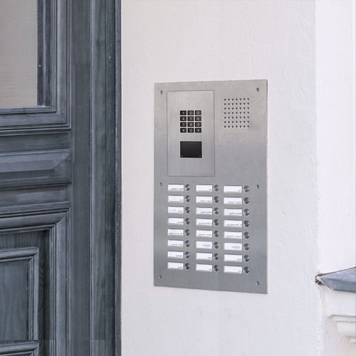 Sistema di controllo accessi centralizzato filtraggio degli ingressi - RETROFIT  - DoorBird - IP / con lettore RFID / non incassato