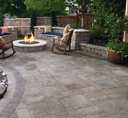 Pavé in calcestruzzo - PANORAMA DEMI - PAVESTONE - in pietra / per pedoni / ad alte prestazioni e forte carico