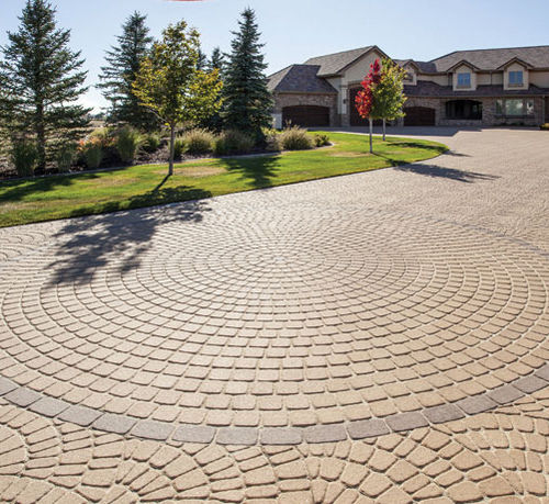 Pavé in calcestruzzo - PLAZA - PAVESTONE - in pietra / ad alte prestazioni e forte carico / per spazio pubblico