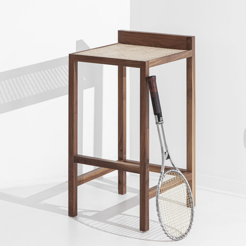 Sgabello da bar contemporaneo - ALTO  - PORVENTURA - in noce americano / in rovere / in rattan
