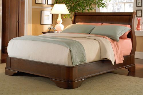 Letto matrimoniale - LOUIS PHILIPPE - West Furniture - in sile Luigi Fillippo / con testiera / in legno