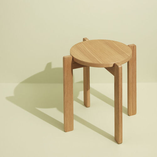 Sgabello design scandinavo - Always - Hübsch A/S - in rovere / impiallacciato in legno / in MDF