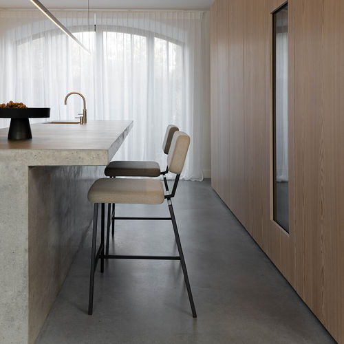 Sedia alta contemporanea - Ode  - Studio H&K B.V. - da interno / in tessuto / con supporto in metallo