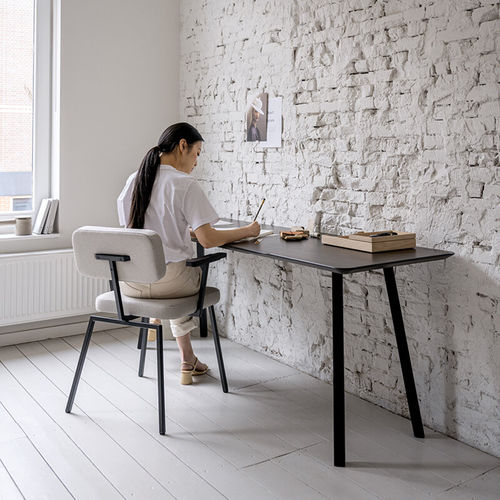 Scrivania da terra - Studio H&K B.V. - in stile / in rovere / in HPL