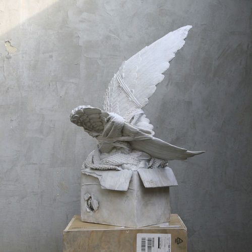 Scultura in legno - Wrapped n° 5 – Amore Rapito  - San Polo Art Gallery | Contemporary Art & Design i - in pietra / in materiale composito / da esterno