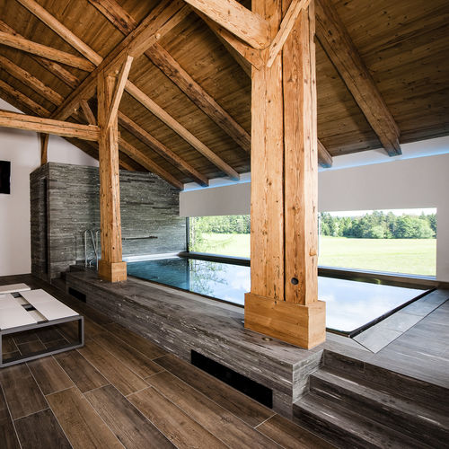 Piscina a straripamento - 5,65 x 3,43 m - BERNDORF METALL- UND BÄDERBAU GMBH - coperta / da esterno / da interno