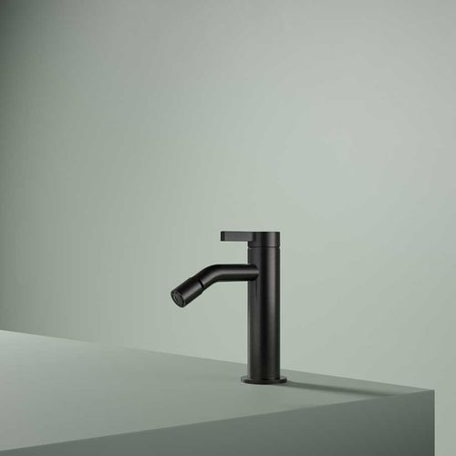 Miscelatore per bidet - AC018 - hotbath - da appoggio / in ottone / in ottone spazzolato