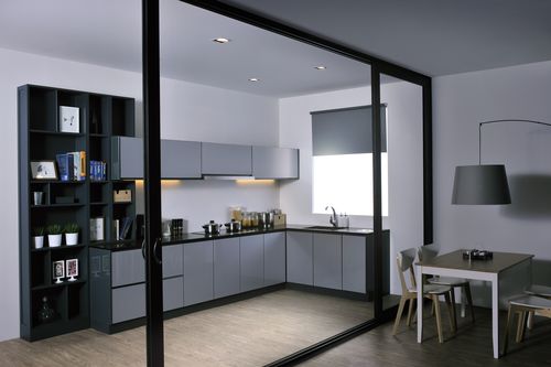 Cucina contemporanea - MOD 2 - Alustil - in vetro / in quarzo / in alluminio