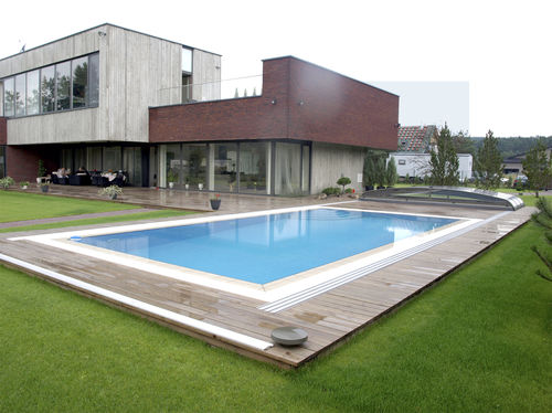Piscina autoportante - Tilestone Pools one piece tiled pools - a straripamento / su misura / da esterno